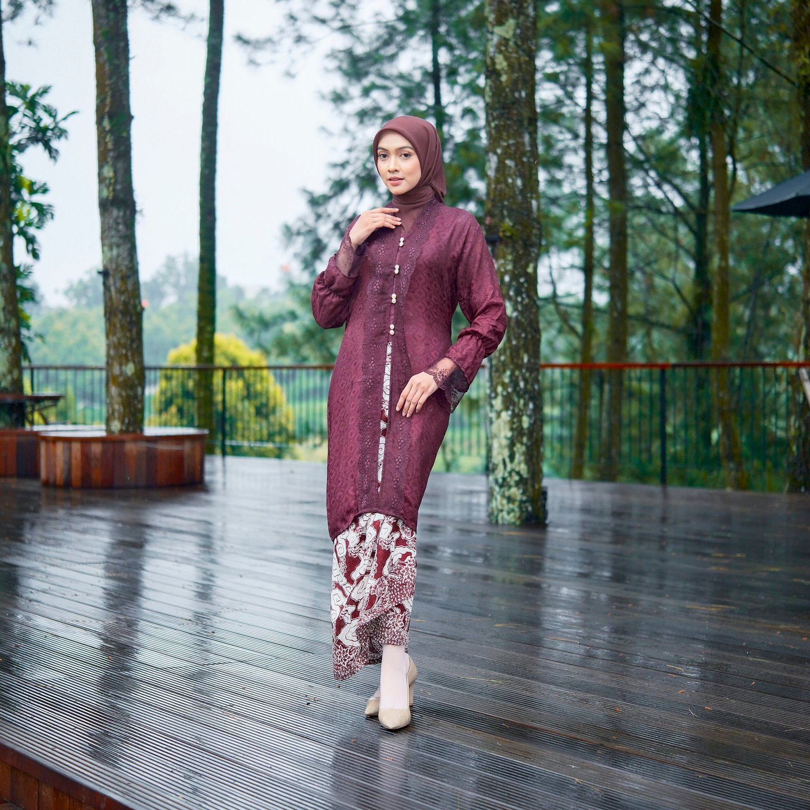 Diana Batik - AYUNA TUNIK KEBAYA VISCOSE | Tunik Raya | Baju Kurung | Tunik Lebaran - Gambar 6