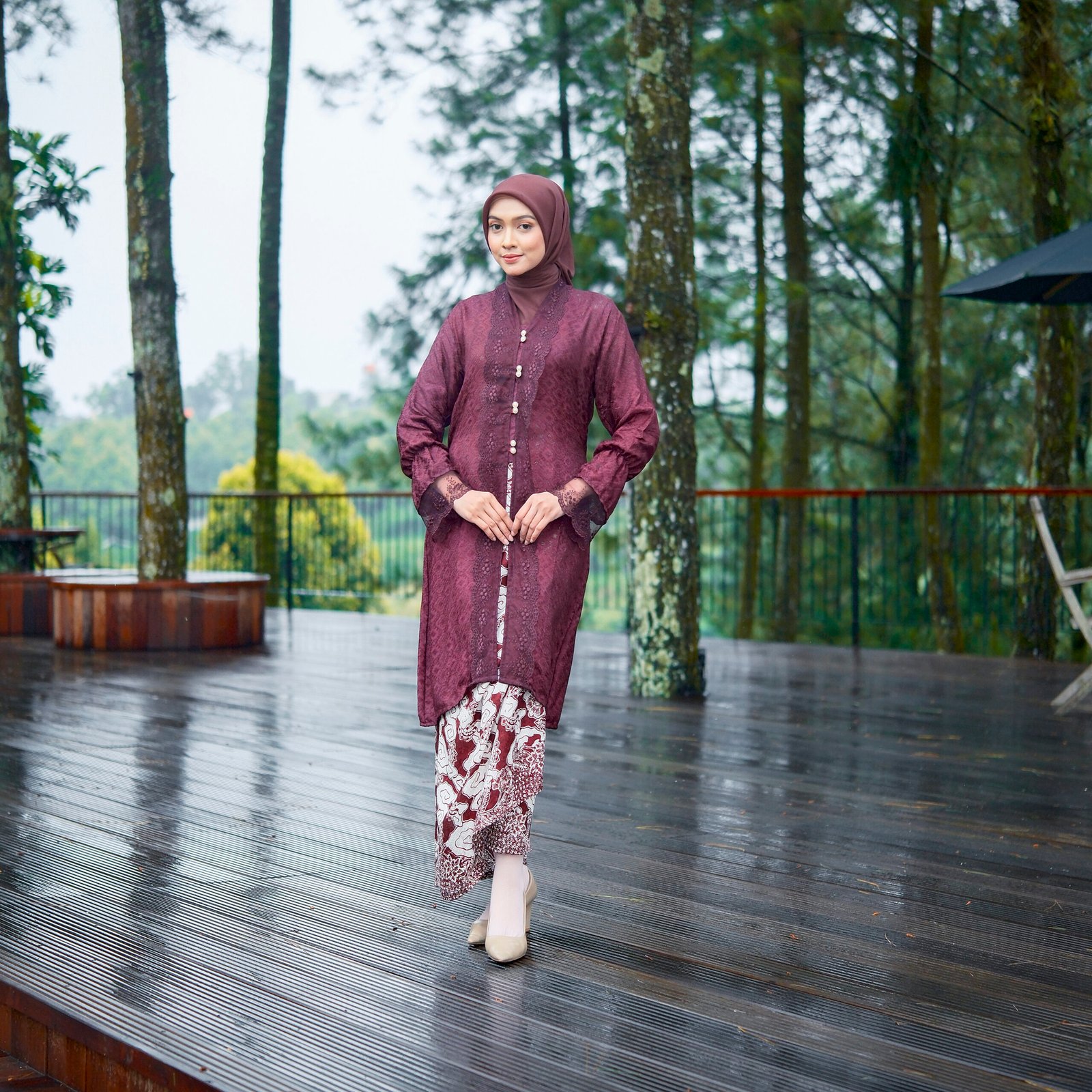 Diana Batik - AYUNA TUNIK KEBAYA VISCOSE | Tunik Raya | Baju Kurung | Tunik Lebaran - Gambar 5