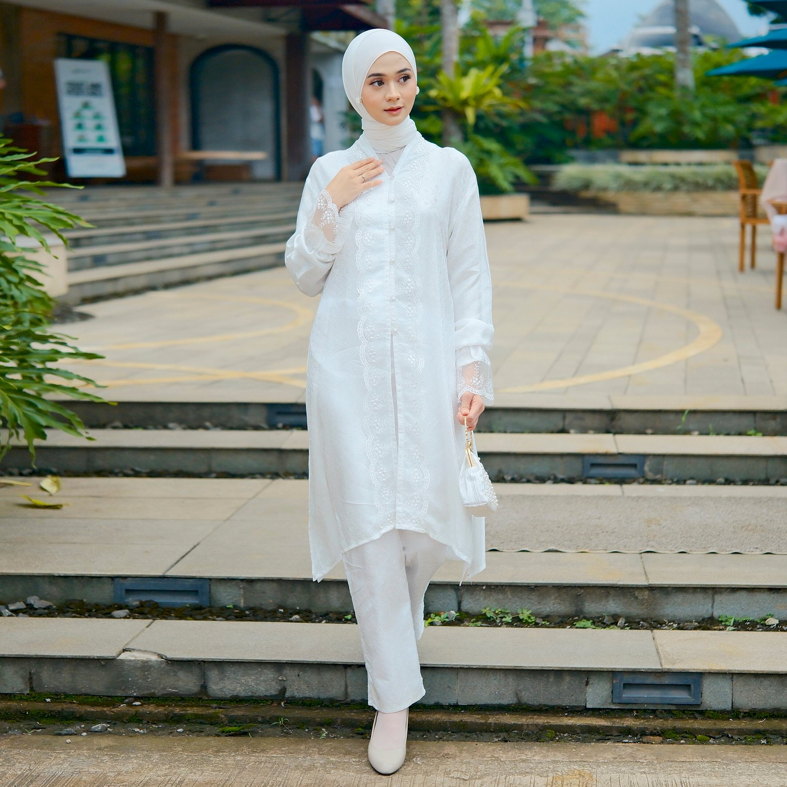 Diana Batik - AYUNA TUNIK KEBAYA VISCOSE | Tunik Raya | Baju Kurung | Tunik Lebaran - Gambar 11