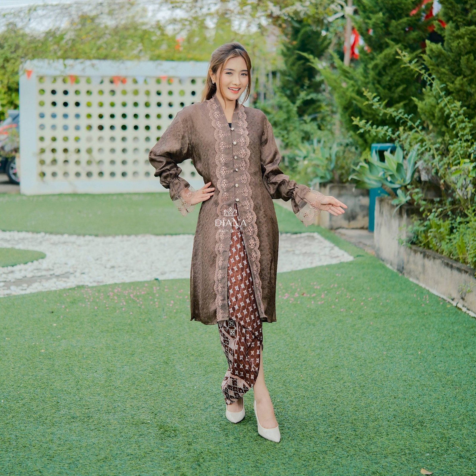 Diana Batik - AYUNA TUNIK KEBAYA VISCOSE | Tunik Raya | Baju Kurung | Tunik Lebaran - Gambar 15