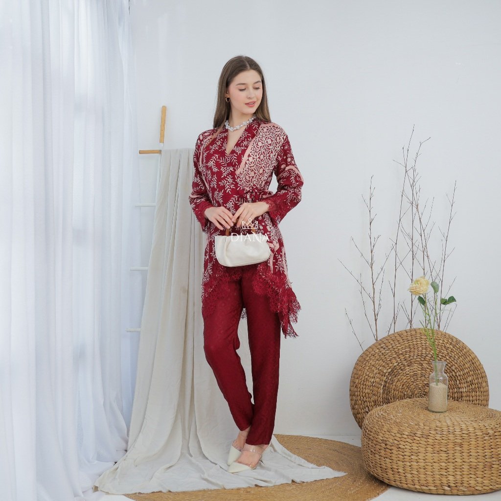 Diana Batik - ONE SET KIMONO LACE BATIK VISCOSE | Set Batik Viscose - Gambar 4
